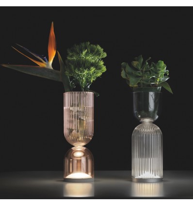 Lampada Alba Lyxo - Colore Grigio Fumè Trasparente GFM con rigatura in alto.