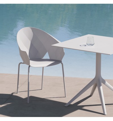 Sedia Vases Vondom - Struttura e Seduta in Bianco.