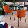 Sedia Forma CB/2354 - Gambe in metallo Nero Opaco P15, rivestimento in Zafferano Cros SLD.