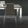 SEDIA AIR HIGH CB/1069 - In metallo Cromato P77, rete Net Nancy Sahara AV7. Tavolo Baron metallo e ceramica.