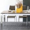SEDIA AIR HIGH CB/1069 - In metallo Cromato P77,  rete Net Nancy Sahara AV7. Tavolo Baron metallo e ceramica.