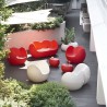 DIVANETTO A DONDOLO BLOSSY BLO086 - In polietilene nei colori Rosso Fiamma o Bianco Latte. Anche per spazi all'aperto.