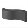PANCA WAVE WVE045 - Realizzata in polietilene nel colore standard Grigio Elefante FG. Da 160 cm, anche per esterno.