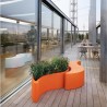 PANCA WAVE WVE045 - Realizzata in polietilene nel colore standard Arancio Zucca FC, anche in versione vaso.