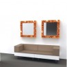 Specchio Pixel PIX080 - Cornice in polietilene nel colore Arancio Zucca FC. 80 x 80, anche per esterno.