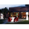 Lampada da terra Pivot - Realizzata in polietilene nel colore Bianco luminoso, disponibile in tre misure.