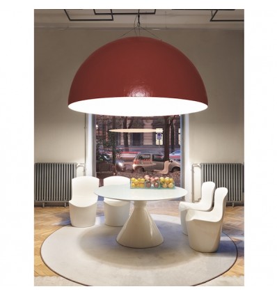 Lampada Elios a sospensione - Realizzata in vetro resina , disponibile in due misure e tre colori.
