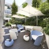 Poltrona Rap Chair - In polietilene nei colori standard Blu Polvere o Bianco Latte. Accessorio cuscino.