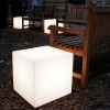 Pouf Cubo - In polietilene nel colore Bianco Luminoso LA.