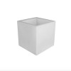 Vaso Q-Pot - Realizzato in polietilene in forma quadrata nel colore standard Bianco Latte FT. In due misure differenti.
