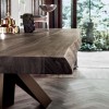 Tavolo TL Special Top fisso - Struttura in metallo verniciato e piano in legno massiccio dai bordi naturali in Noce Americano.