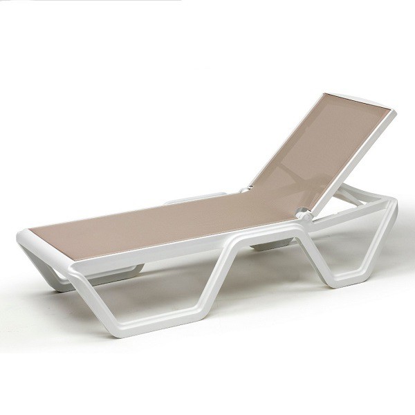 Lettino Prendisole BRUNNER Marbella High - Seduta Alta 48cm, Pieghevole, Portata 120kg, Nero/Grigio