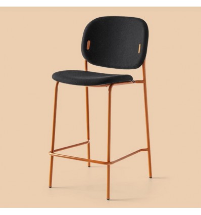 Sgabello Yo! CB/1987-N Connubia - Struttura Zafferano e Seduta Nera